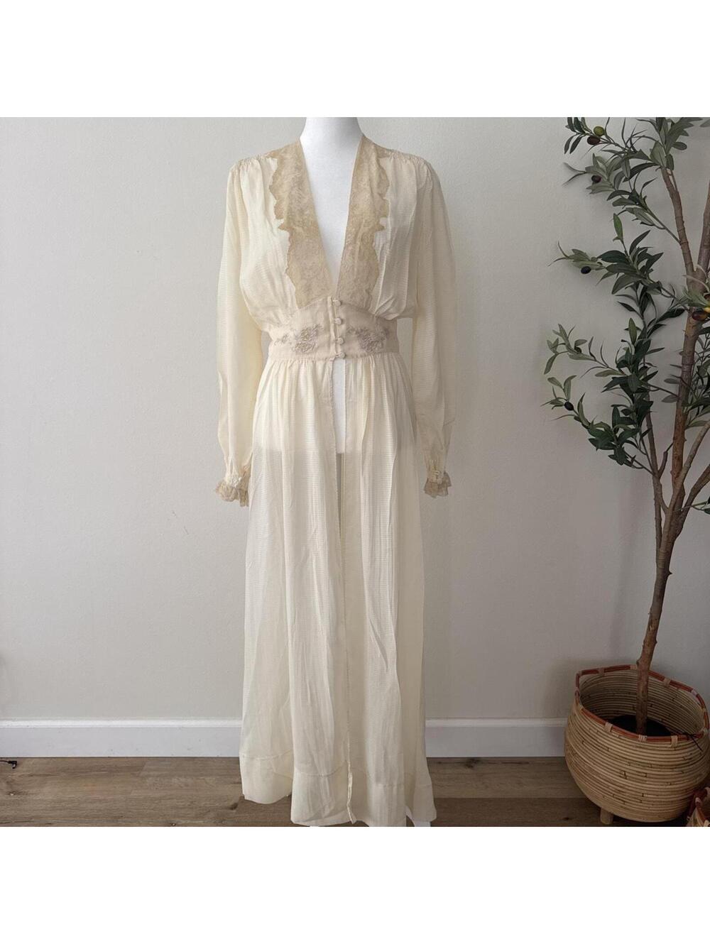 1930's trousseaux by Terris cream A-Line long sleeve sheer rayon maxi robe - Picture 4 of 7